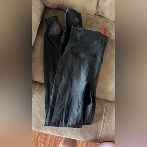 Spanx faux leather leggings size Medium